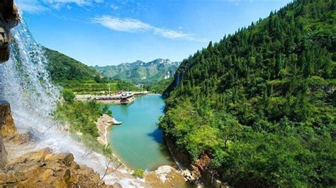 Huangshanghuiwan Scenic Area, Jylhä ja Unohdettu Kulttuuriperintö!