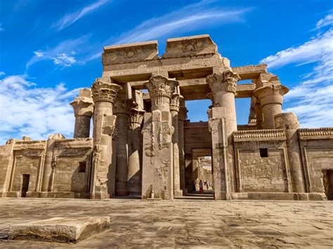  Kom Ombo Tempel: Yksityiskohtainen taideteos ja kahden jumalan koti!