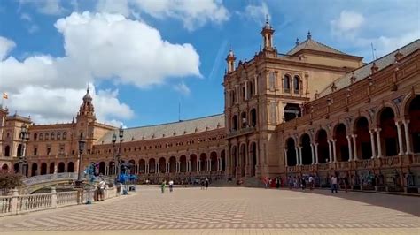 Plaza de España, Sevilla: Kultaa ja kaakelitaiteen ihmettä!