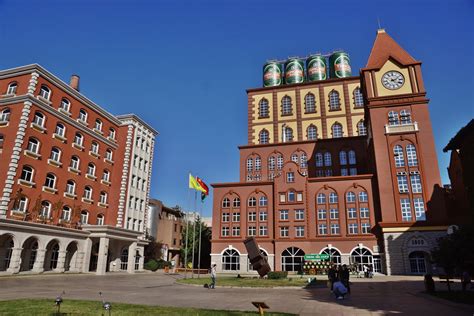 Tsingtao Beer Museum, Jännittävä Oluenvalmistuksen Historia ja Herkullinen Maistelu!